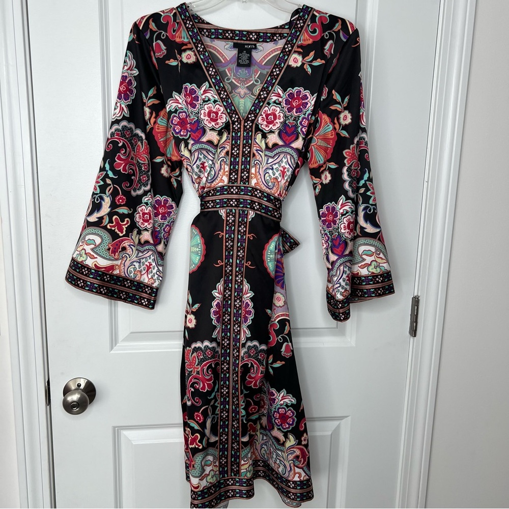Mixit Black Floral V-Neck Dress Sz Large 14 Tie Vibrant and Bohemian Dress